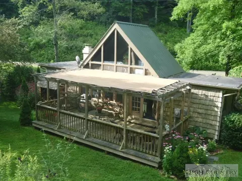1606 Bee Tree Rd, Lansing, NC 28643 photo 1
