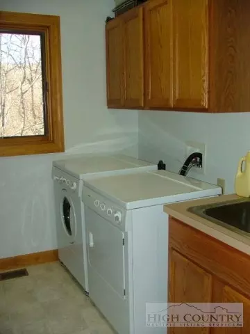 115 Shamrock Ln, Beech Mountain, NC 28604 photo 11
