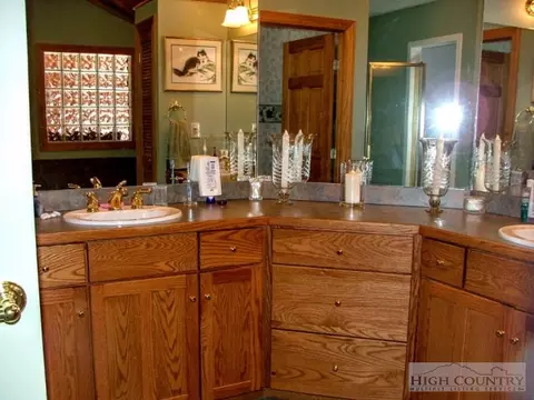 115 Shamrock Ln, Beech Mountain, NC 28604 photo 7