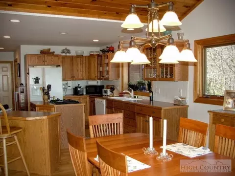 115 Shamrock Ln, Beech Mountain, NC 28604 photo 21