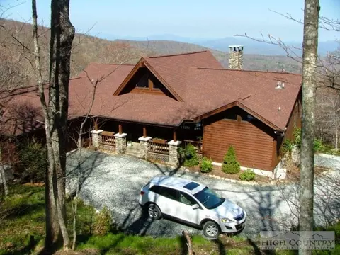 115 Shamrock Ln, Beech Mountain, NC 28604 photo 2