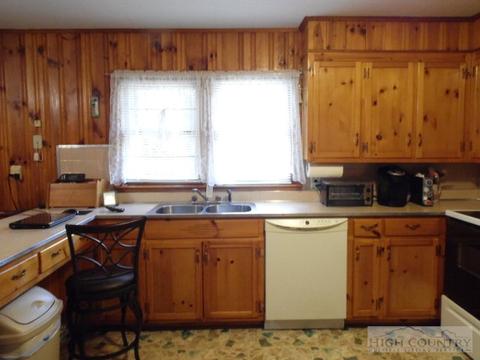 5291 Spicer Mountain Rd, Sparta, NC 28675 photo 8