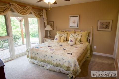 219 Apache Ln, Boone, NC 28607 photo 12
