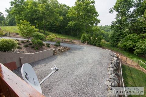 219 Apache Ln, Boone, NC 28607 photo 22