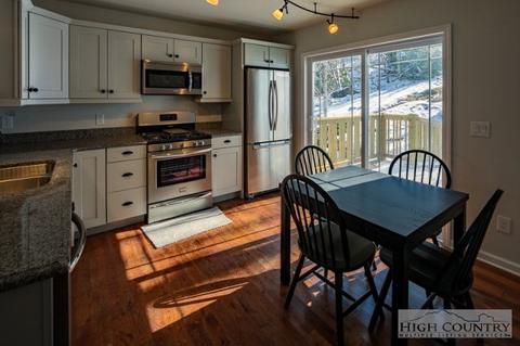 804 Tarleton Cir, Boone, NC 28607 photo 6