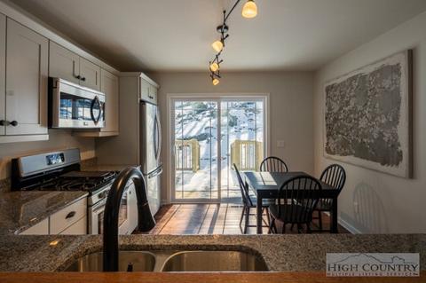 804 Tarleton Cir, Boone, NC 28607 photo 5