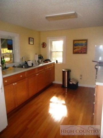 314 Ward Circle Dr, Sparta, NC 28675 photo 9