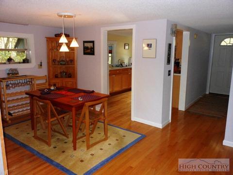 314 Ward Circle Dr, Sparta, NC 28675 photo 8