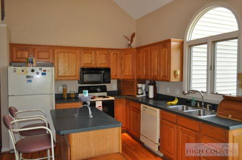 875 Pine Hill Rd, Boone, NC 28607 photo 6