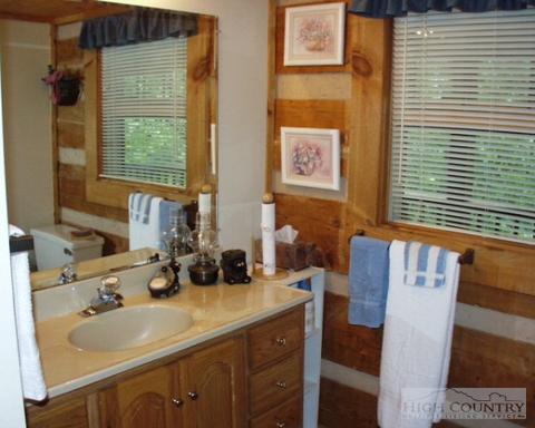 6535 Summit Rd, Purlear, NC 28665 photo 8