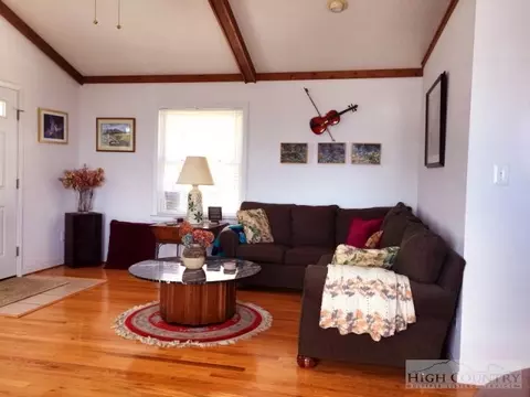 389 Moonlight Trl, Seven Devils, NC 28604 photo 9