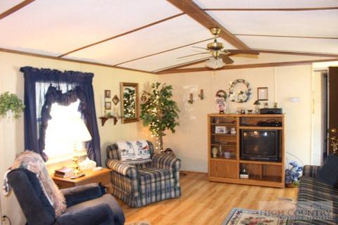 160 Pine Dr, Lansing, NC 28643 photo 8