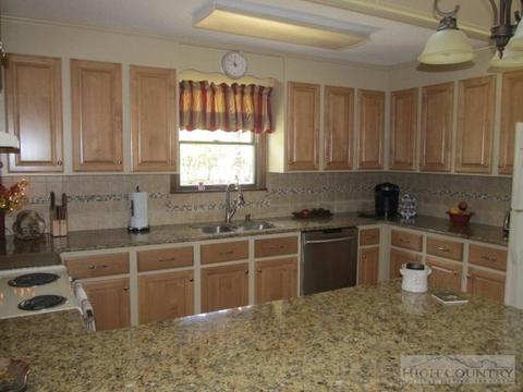 334 Allison Ln, Sparta, NC 28675 photo 16
