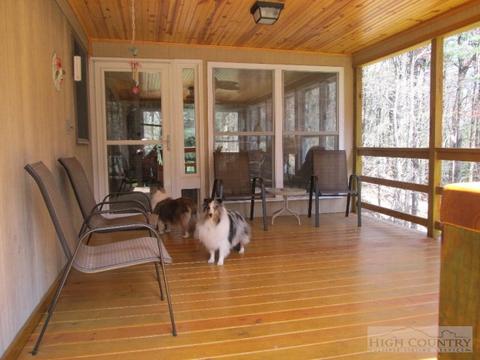 334 Allison Ln, Sparta, NC 28675 photo 8