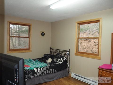 675 Ray Davis Rd, Lansing, NC 28643 photo 18