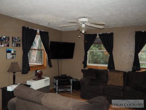 675 Ray Davis Rd, Lansing, NC 28643 photo 14