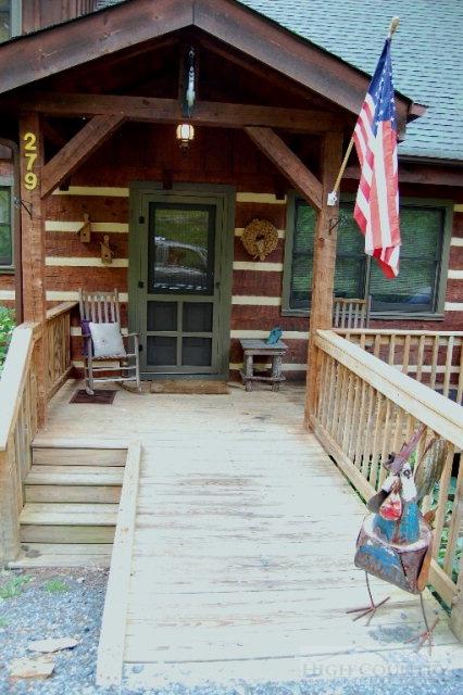 279 Streamside Ln, Seven Devils, NC 28604 photo 2