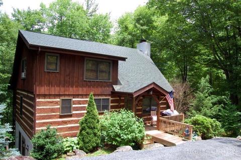 279 Streamside Ln, Seven Devils, NC 28604 photo 1