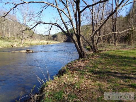 161 Edna Perry Rd, Crumpler, NC 28617 photo 1