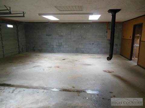 360 Fraser Rd, Sparta, NC 28675 photo 9