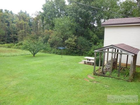360 Fraser Rd, Sparta, NC 28675 photo 12