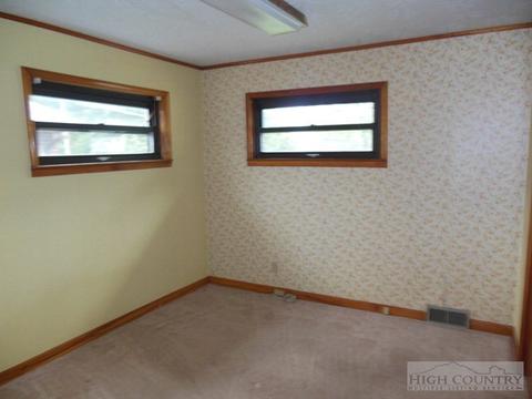 360 Fraser Rd, Sparta, NC 28675 photo 6