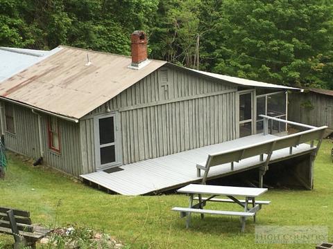 544 Stidhams Rd, Lansing, NC 28643 photo 9