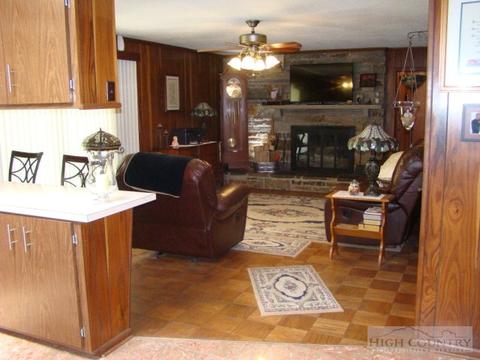 3262 Bamboo Rd, Boone, NC 28607 photo 10
