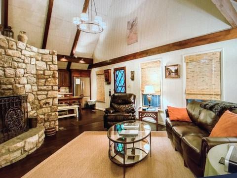 614 Cherry, Boone, NC 28607 photo 4