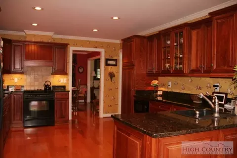 168 Laurel Fork Rd, Vilas, NC 28692 photo 3