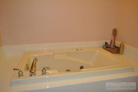 751 Pine Hill Rd, Boone, NC 28607 photo 12