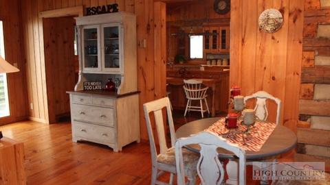 162 Summit Dr, Todd, NC 28684 photo 3