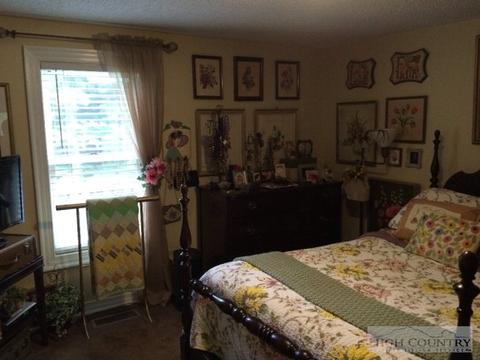 376 Wolf Branch Rd, Sparta, NC 28675 photo 5
