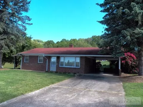 246 Valleyview Dr, Jefferson, NC 28640 photo 1