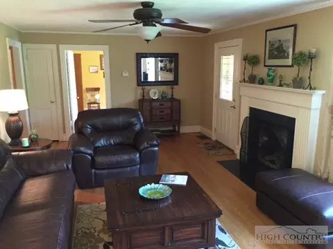 117 Thomas St, Jefferson, NC 28640 photo 11