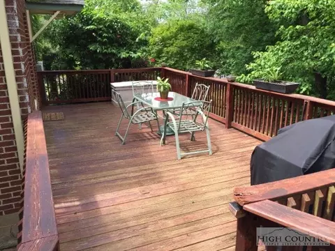117 Thomas St, Jefferson, NC 28640 photo 7
