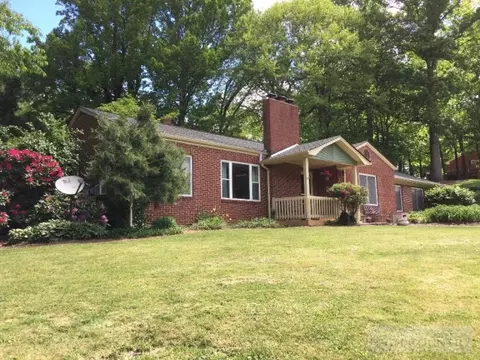 117 Thomas St, Jefferson, NC 28640 photo 1