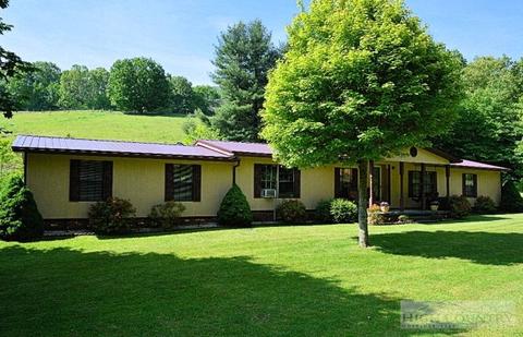 1405 Deep Ford Rd, Lansing, NC 28643 photo 1