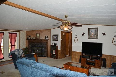 1405 Deep Ford Rd, Lansing, NC 28643 photo 2