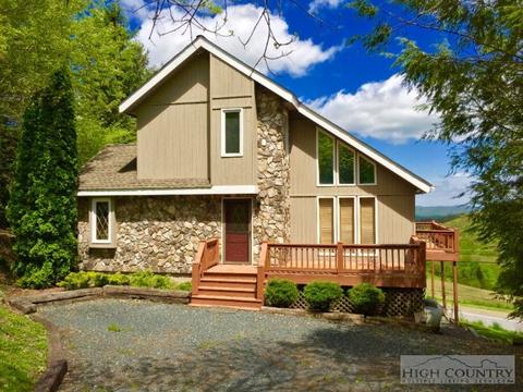 160 Snow Cloud Dr, Seven Devils, NC 28604 photo 1