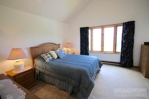 160 Snow Cloud Dr, Seven Devils, NC 28604 photo 18