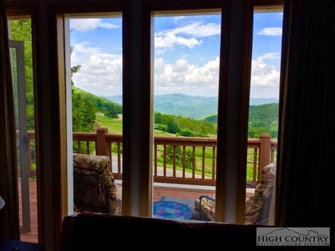 160 Snow Cloud Dr, Seven Devils, NC 28604 photo 5
