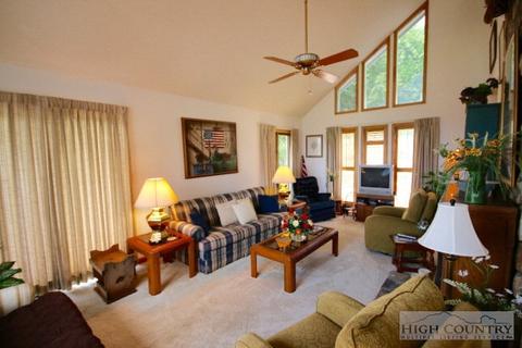 160 Snow Cloud Dr, Seven Devils, NC 28604 photo 7