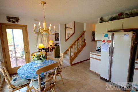 160 Snow Cloud Dr, Seven Devils, NC 28604 photo 10