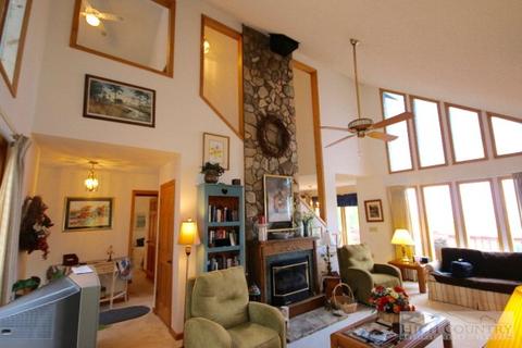 160 Snow Cloud Dr, Seven Devils, NC 28604 photo 4