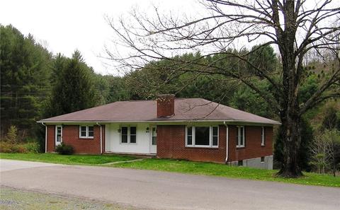 142 Ivan Trivett Rd, Vilas, NC 28692 photo 1