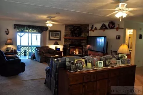 154 Smokey Bear Ln, Deep Gap, NC 28618 photo 12