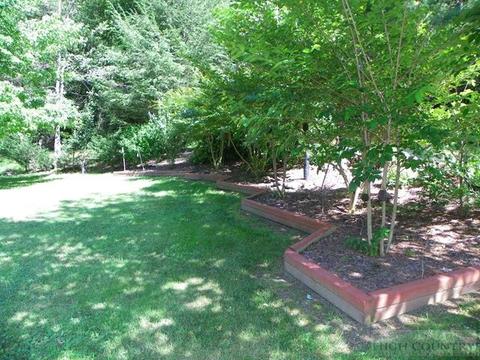 438 Jakes Mountain Rd, Deep Gap, NC 28618 photo 16
