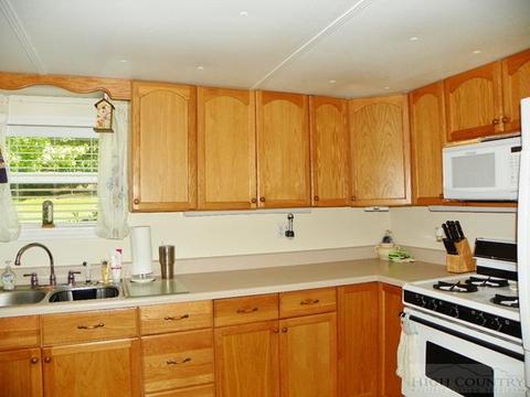 438 Jakes Mountain Rd, Deep Gap, NC 28618 photo 20