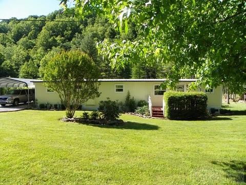438 Jakes Mountain Rd, Deep Gap, NC 28618 photo 1